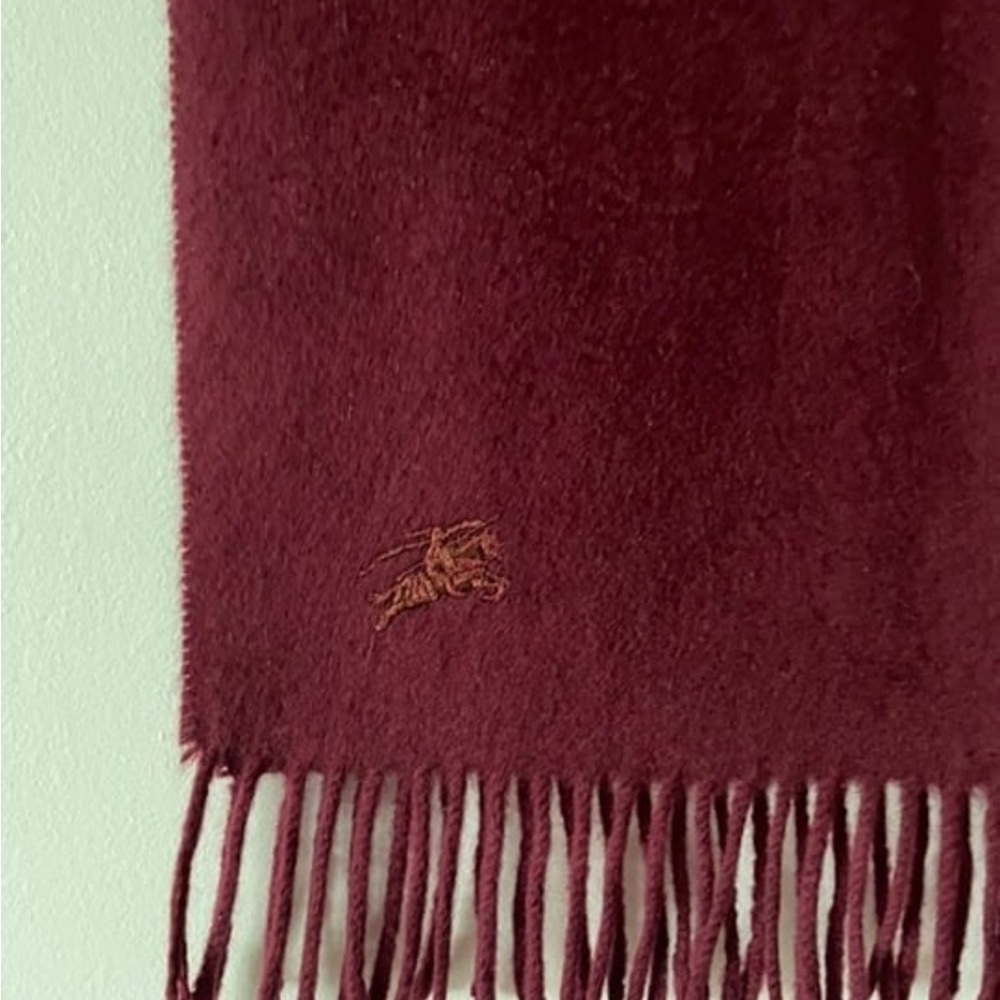 Authentic Burberry Equestrian Knight Scarf - Picture 6 of 6